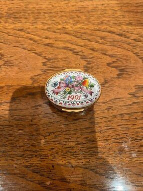 Halcyon Days Enamels "A Year to Remember" 1991 Trinket Box
